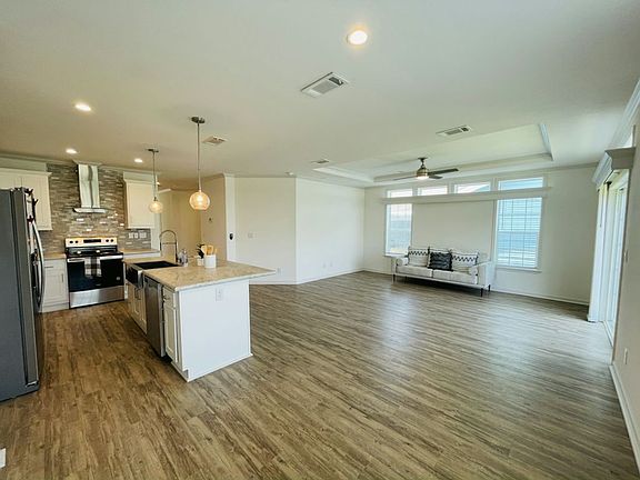 2nd image of 763 Arbor Estate Way
