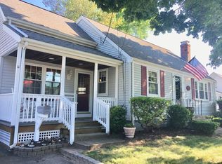 25 Meadow Ln, Weymouth, MA 02190