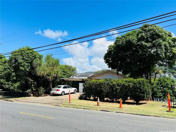 322 Auwaiolimu St, Honolulu, HI 96813