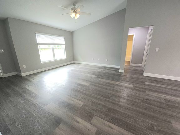 3rd image of 7 Spruce Loop Way
