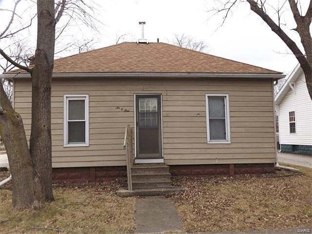 1st image of 601 E Tyler Ave