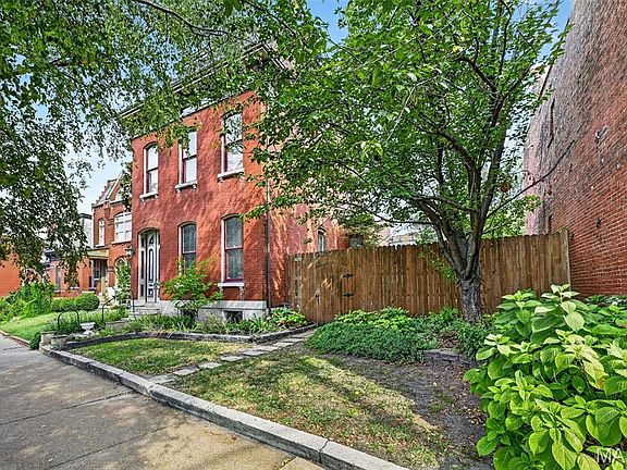 2nd image of 1939 Arsenal St