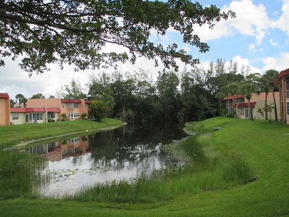 2nd image of 308 Lake Dora Dr