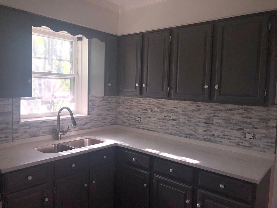 New quartz counters