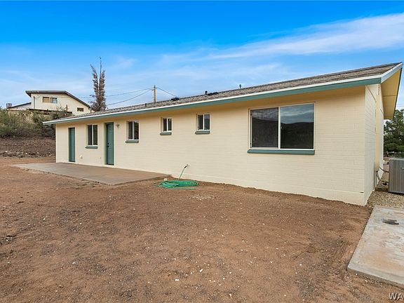 4th image of 3595 N Harvard Street