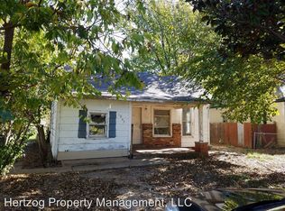 1047 N 1st St, Ponca City, OK 74601