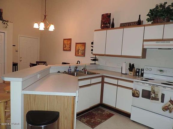 4th image of 5883 Crosswinds Dr Unit 34