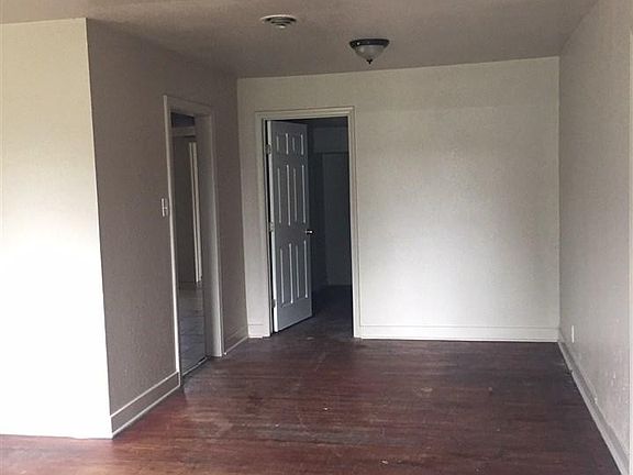 3rd image of 1008 Clairmont Dr