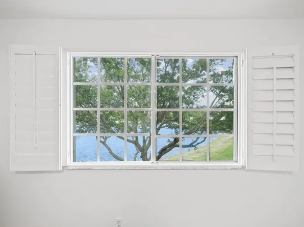 796 Imperial Lake Road, West Palm Beach, FL 33413