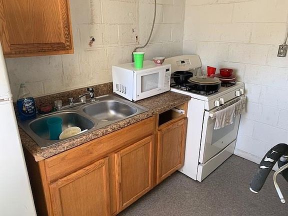 5th image of 2024 E 25th St