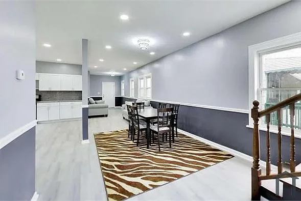 9549 S Calumet Ave — Photo 3