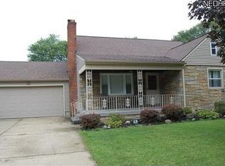 1746 Eden Ln, Youngstown, OH 44509