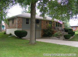 1003 Randy Ln, Eldon, MO 65026