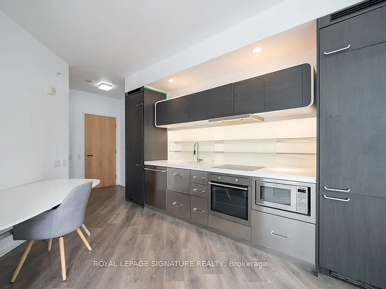 45 Charles St E #1906 — Photo 6