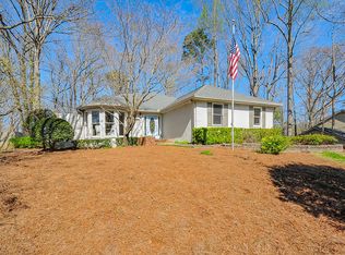 465 W Spalding Dr, Sandy Springs, GA 30328