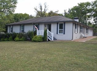 1920 Hampton Dr, Lebanon, TN 37087