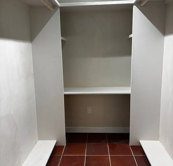 1802 N Raymond Ave — Photo 16
