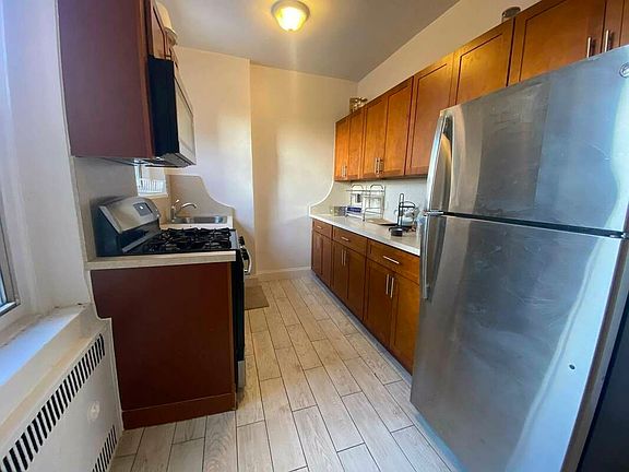 3rd image of 64-62 Booth St #G6