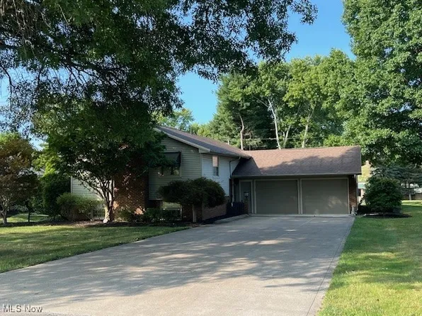 6721 Derek Cir SE, East Sparta, OH 44626
