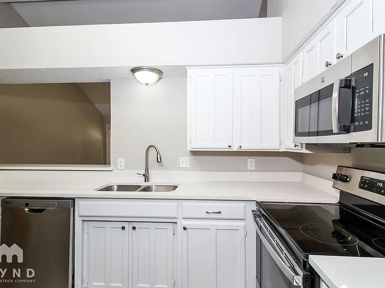 6602 Glen Falls Dr — Photo 9