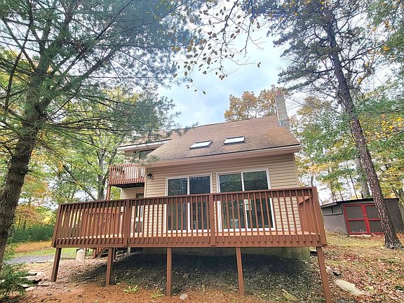 2nd image of 3527 Acorn Cir