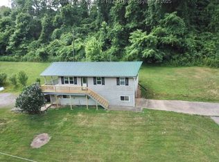 61 Sol Ln, Charleston, WV 25312