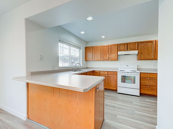 4th image of 1094 Longbow Ln APT D