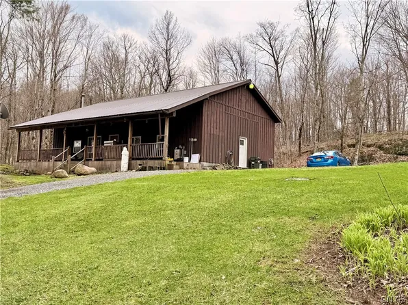 9689 Erie Canal Rd, Croghan, NY 13327