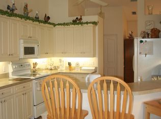 295 Mark Twain Ln, Rotonda West, FL 33947