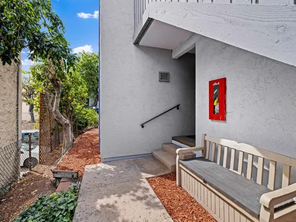 3209 Midway Dr Unit 203, San Diego, CA 92110