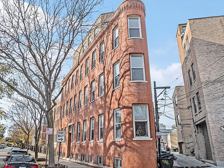 1418 W Cortez St #3 — Photo 1