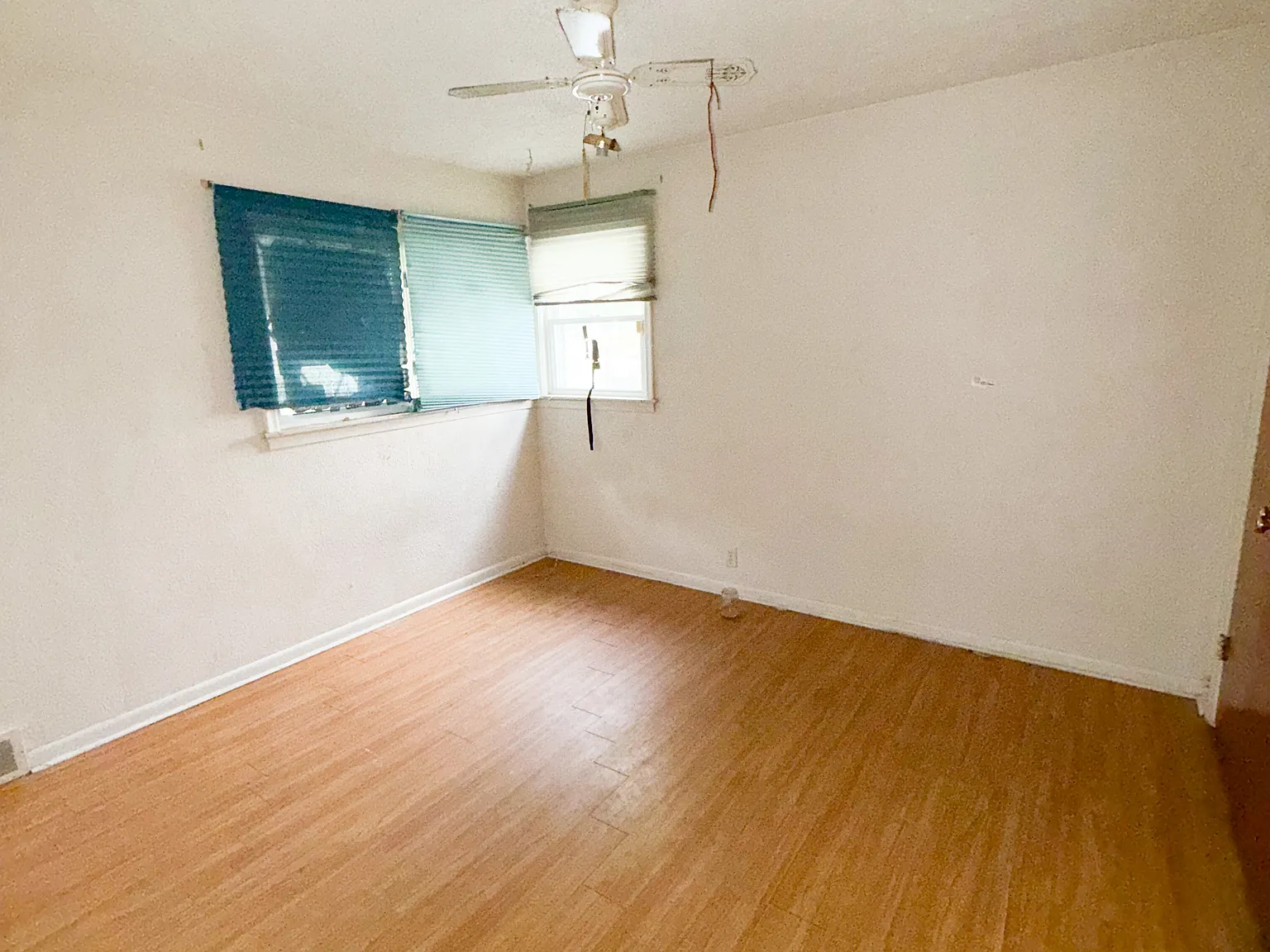 4 bed, 1.5 bath, 1500 sqft, $1,100 — Photo 3