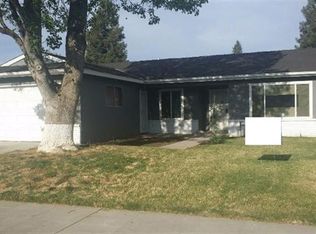 4118 N Barcus Ave, Fresno, CA 93722