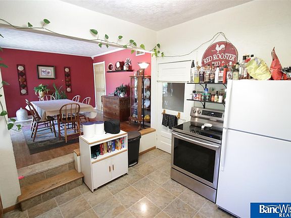 4th image of 4645 Bancroft Ave
