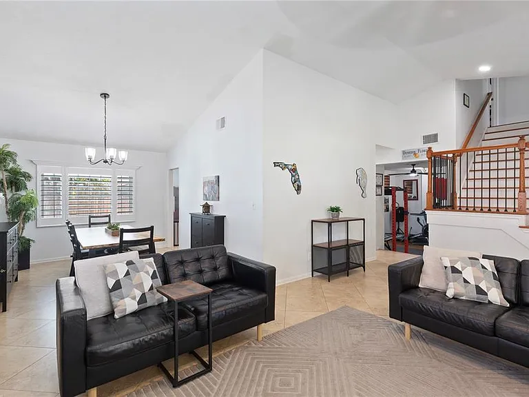1925 Marla Ct — Photo 10