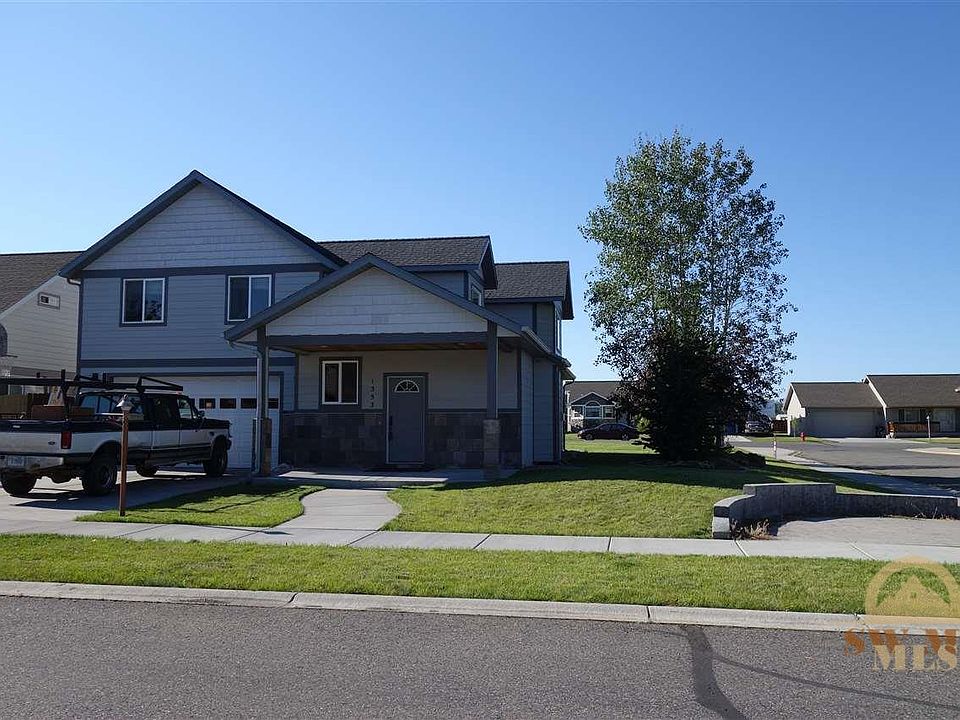 1st image of 1353 N River Rock Dr
