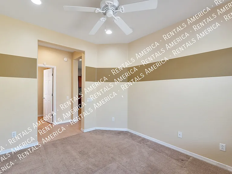 15813 N Dante Dr — Photo 6
