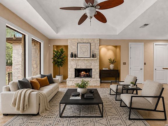 3rd image of 283 Shady Grove Dr