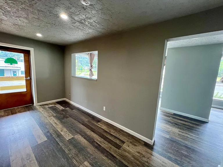 212 Spruce St #C — Photo 11