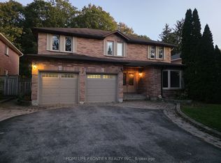 367 Herridge Cir, Newmarket, ON L3Y 7J1