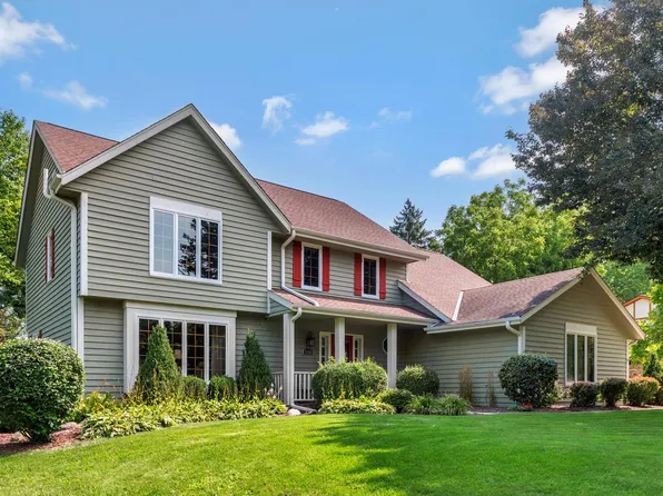 2380 Macaulay DRIVE, Brookfield, WI 53045