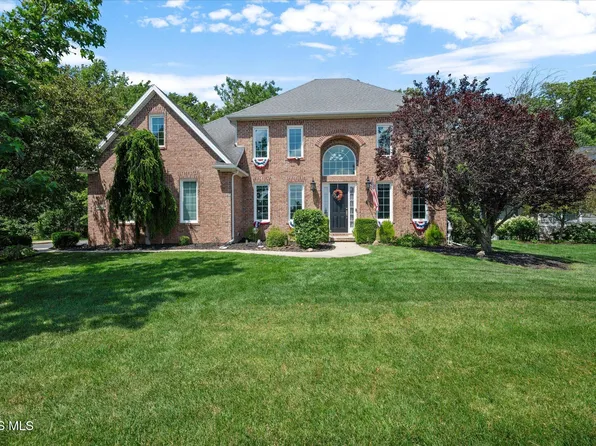 25176 Rocky Harbour Dr, Perrysburg, OH 43551