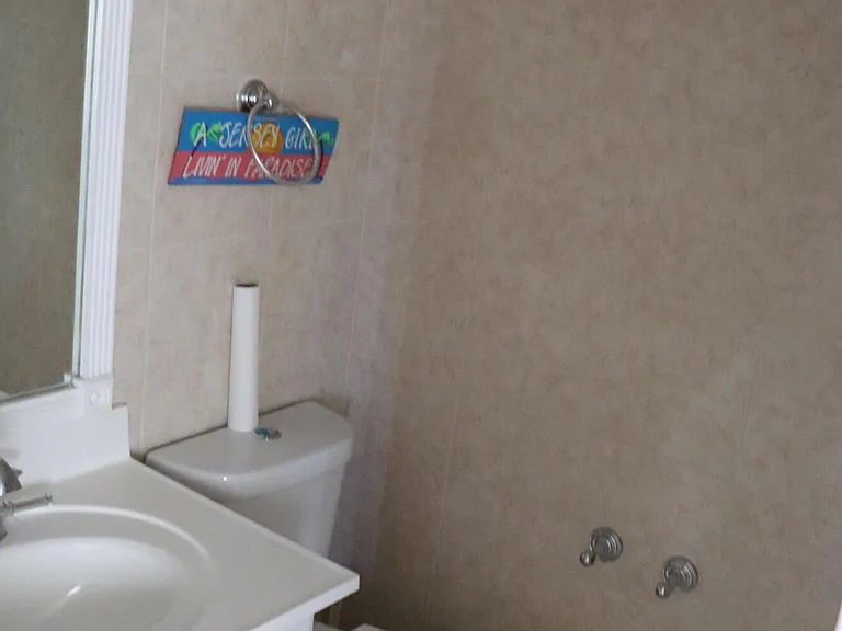 466 Capri Park #J — Photo 5