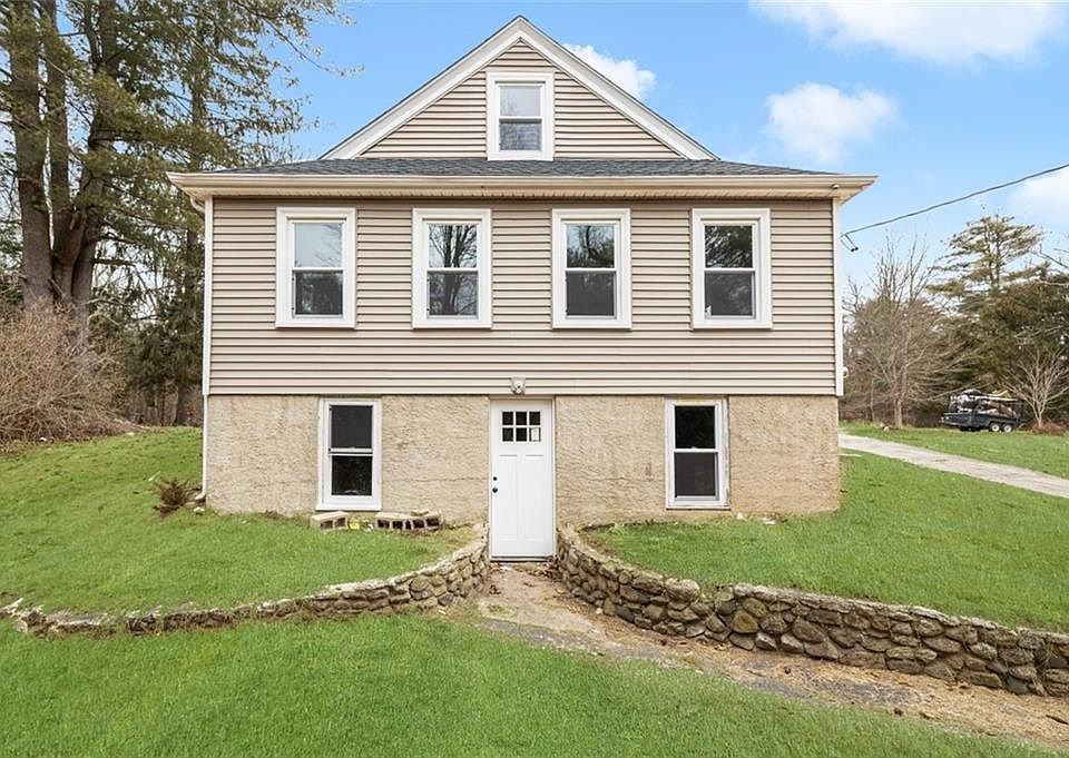 1883 Flat River Rd, Coventry, RI 02816 | Zillow