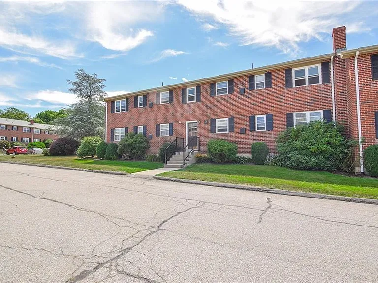 70 Carroll Ave #509 — Photo 35