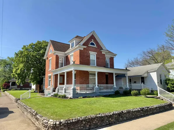 1329 E Market St, Logansport, IN 46947