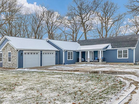 2nd image of 1800 Walden Dr