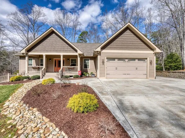 83 Nathans Path, Young Harris, GA 30582