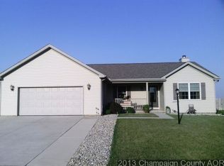 608 N Glover Ct, Saint Joseph, IL 61873