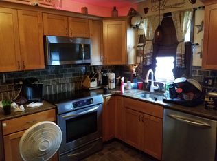 810 Crystle Rd, Aston, PA 19014